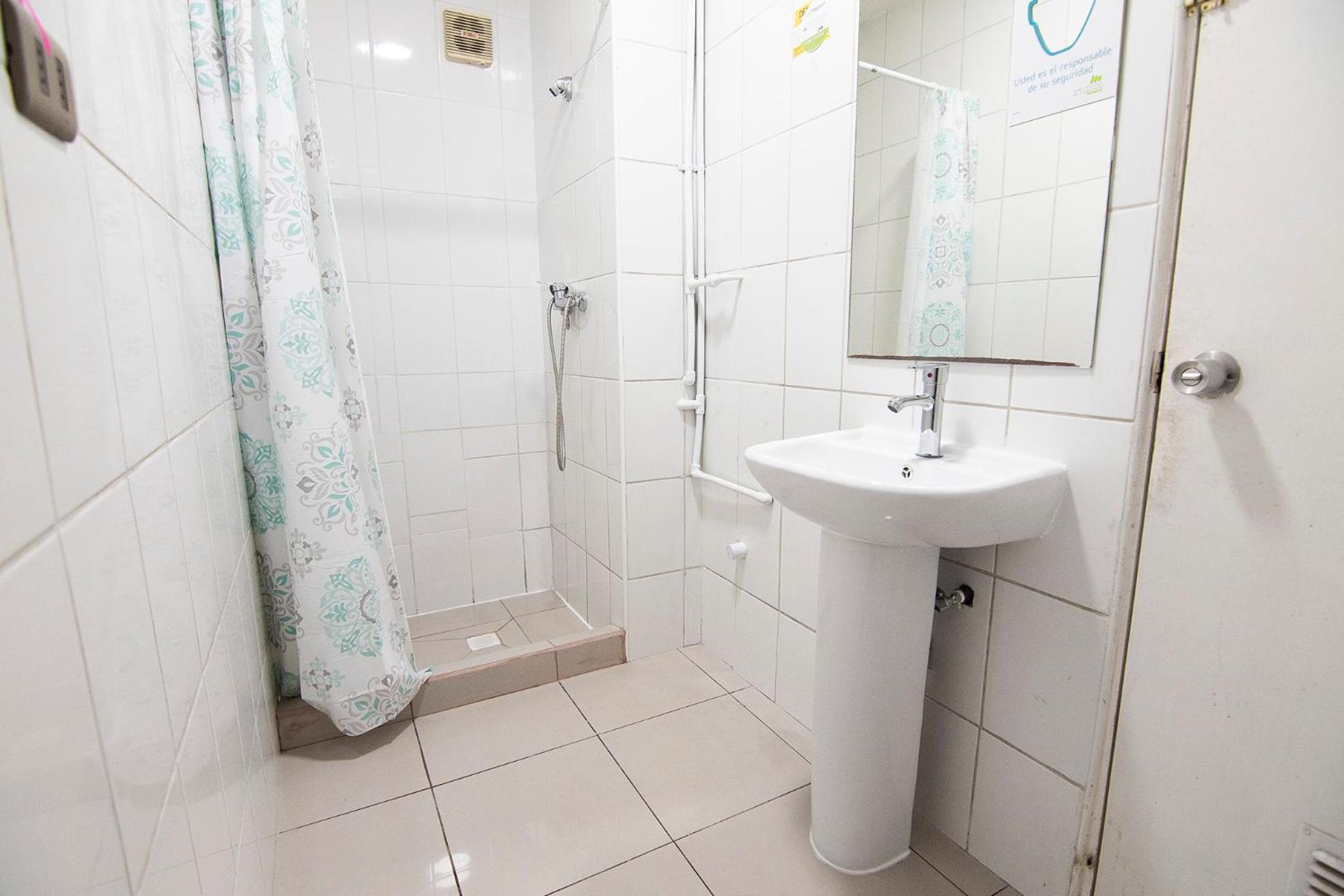 Habitacion En Providencia - Metro Salvador サンティアゴ エクステリア 写真